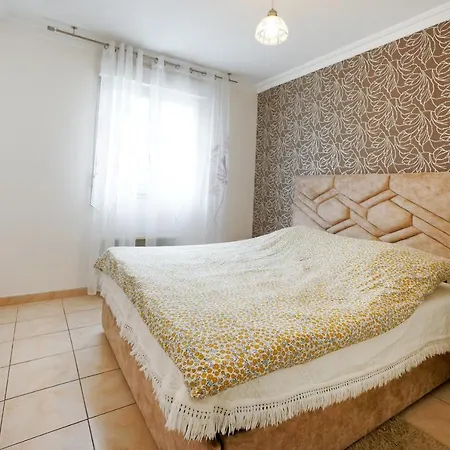 Maison 3 Jardin 2km Holiday home